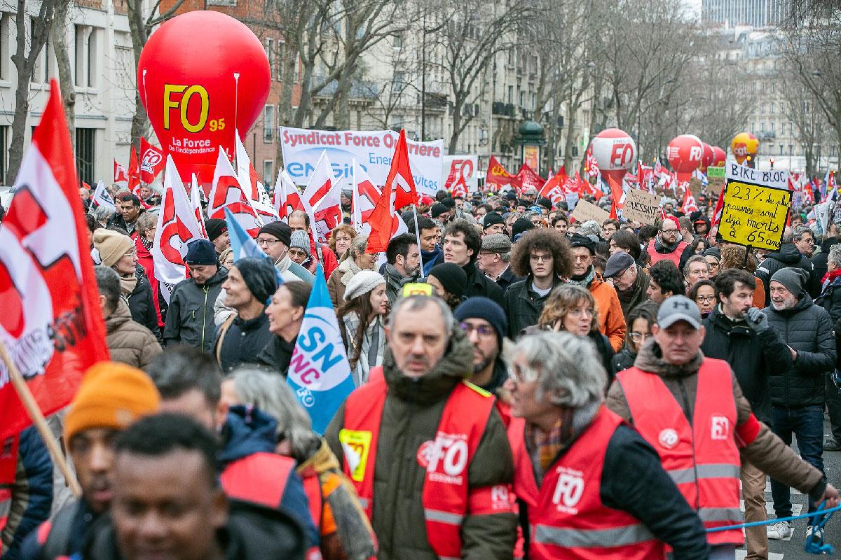 060602 52662074865 39bbdd97e7 k - 2,8 Millionen streiken gegen Rentenreform - CGT, Frankreich, PCF, Rentenreform, Streik - Internationales