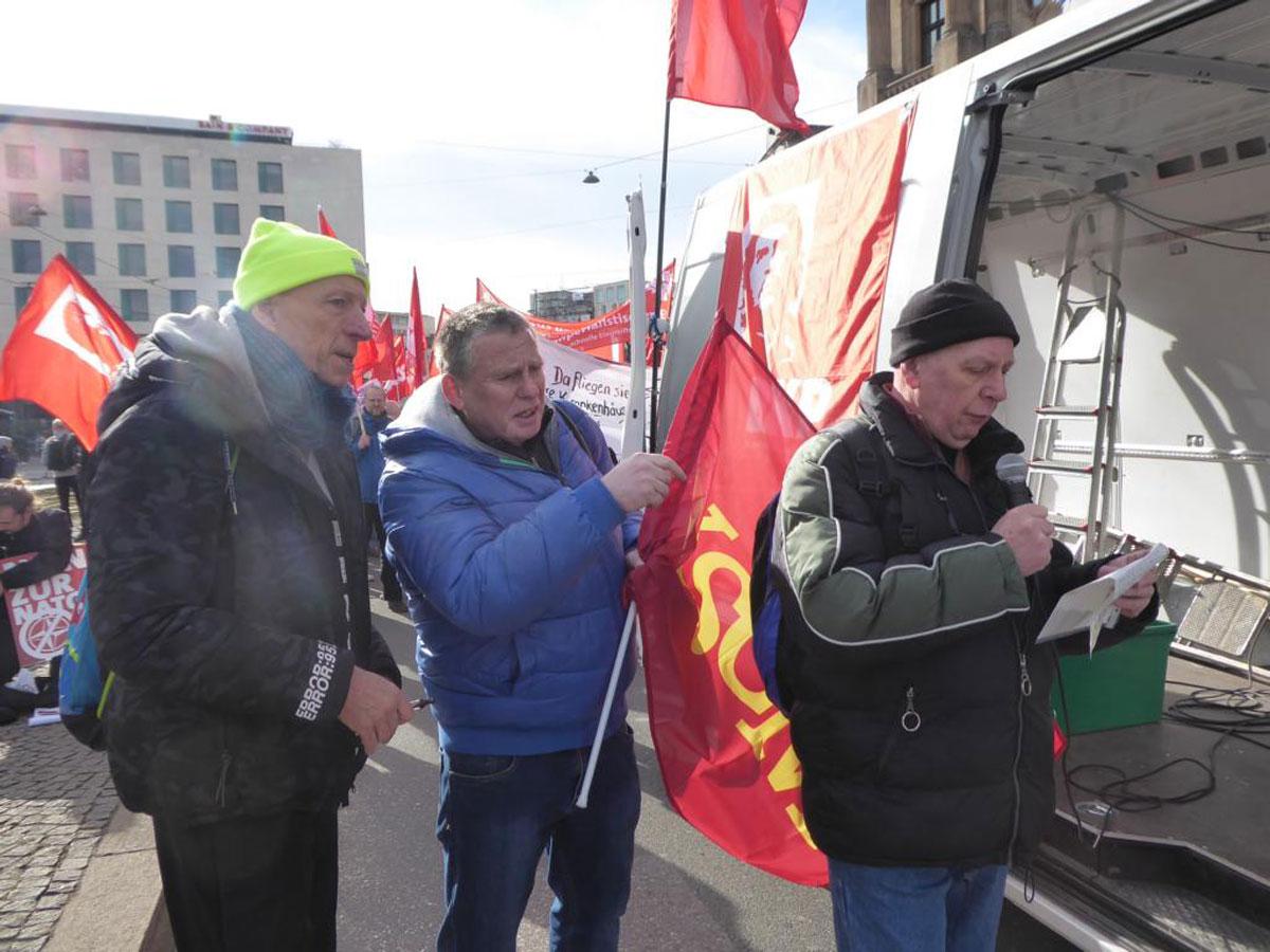 gustl ballin 2 - Proteste gegen Kriegskonferenz - Demonstration, DKP, Friedenskampf, NATO, SDAJ - Blog