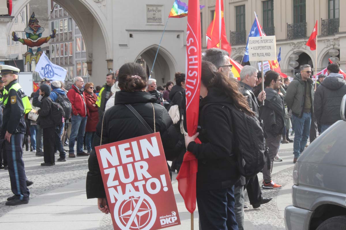 sdaj muenchen 3 - Proteste gegen Kriegskonferenz - Demonstration, DKP, Friedenskampf, NATO, SDAJ - Blog