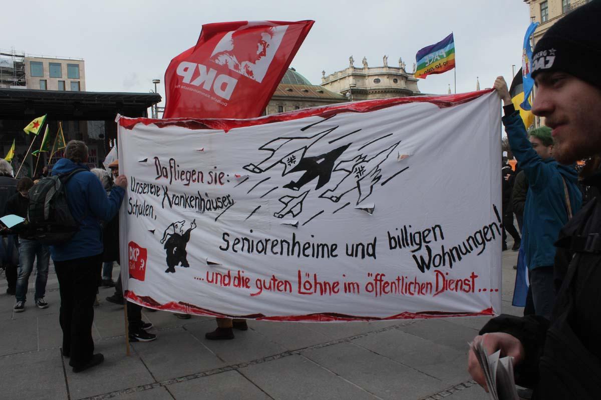 sdaj muenchen 5 - Proteste gegen Kriegskonferenz - Demonstration, DKP, Friedenskampf, NATO, SDAJ - Blog