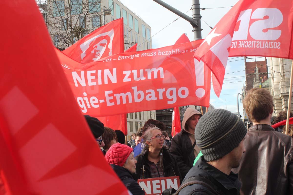 sdaj muenchen 9 - Proteste gegen Kriegskonferenz - Demonstration, DKP, Friedenskampf, NATO, SDAJ - Blog