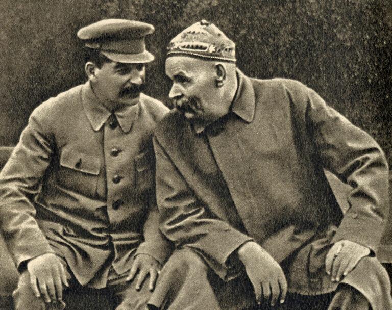 0910 Joseph Stalin and Maxim Gorky 1931 - Mit marxistischer Urteilskraft messen - KPdSU - KPdSU