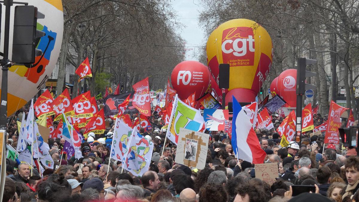 130702 Frankreich - Frankreich brennt - UZ vom 31. März 2023 - UZ vom 31. März 2023