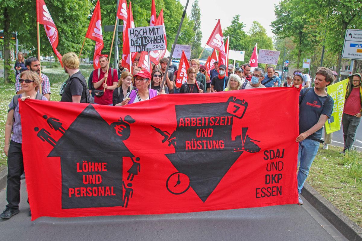 150802b TV E Demo 41 DKP 1 - Streik wird anstrengend - 25. Parteitag der DKP, DKP Aachen, Entlastungsstreik - Im Bild