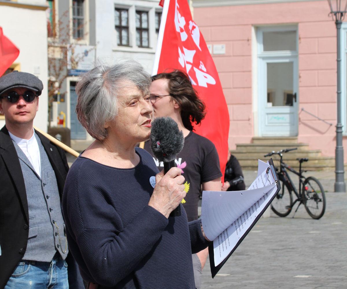 IMG 0117 - Frieden einfordern! - DKP Torgau, Elbe-Tag, Torgau - Blog, DKP in Aktion