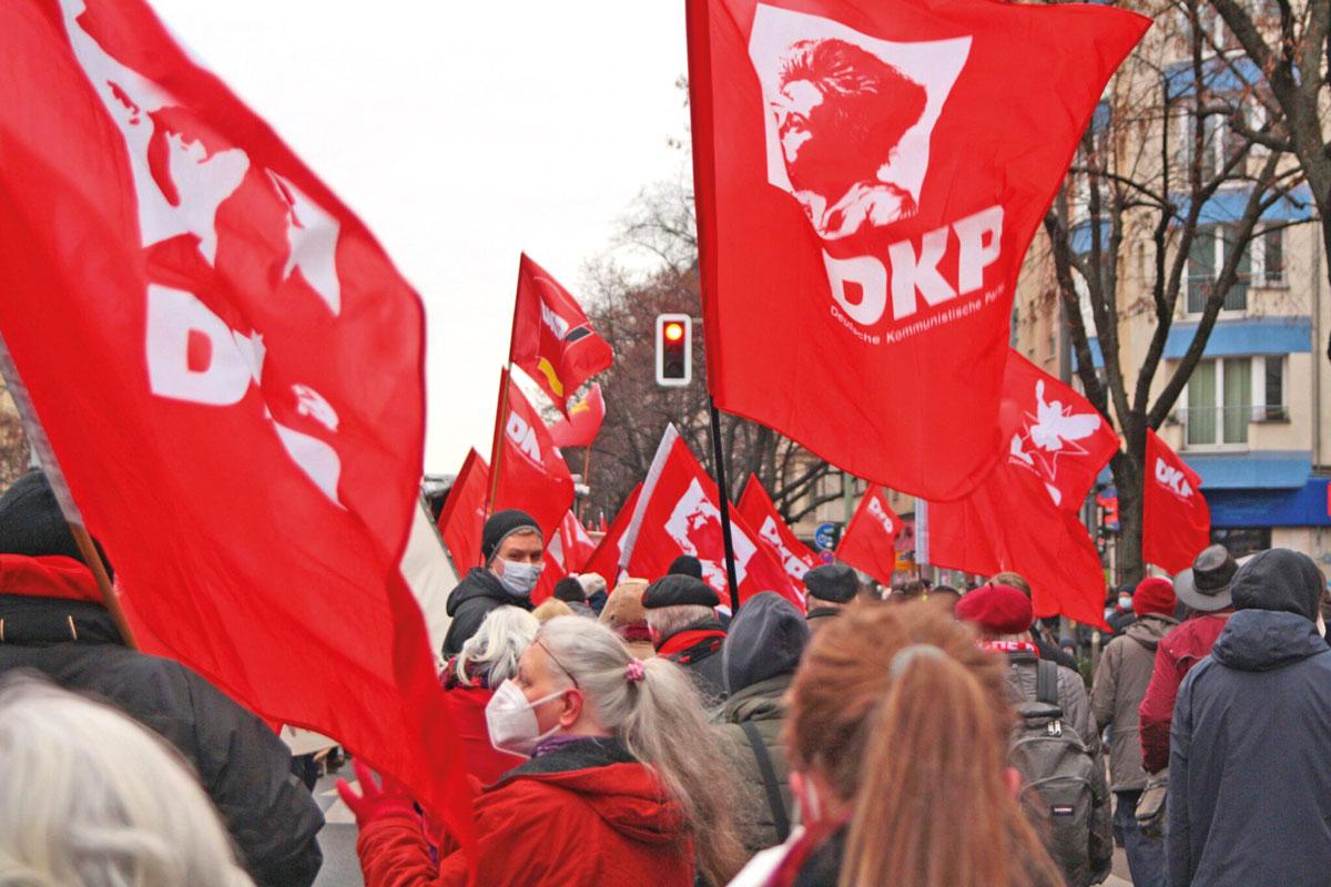 LL Demo Mark Szau - Wirken in der Klasse - 25. Parteitag der DKP, Betrieb und Gewerkschaft, Erfahrungsaustausch - Hintergrund