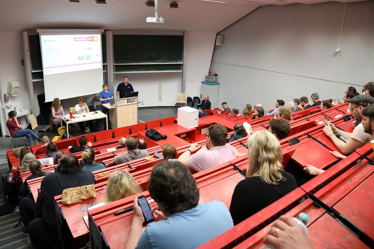 210302 Streikkonferenz - Mit langem Vorlauf - UZ vom 26. Mai 2023 - UZ vom 26. Mai 2023