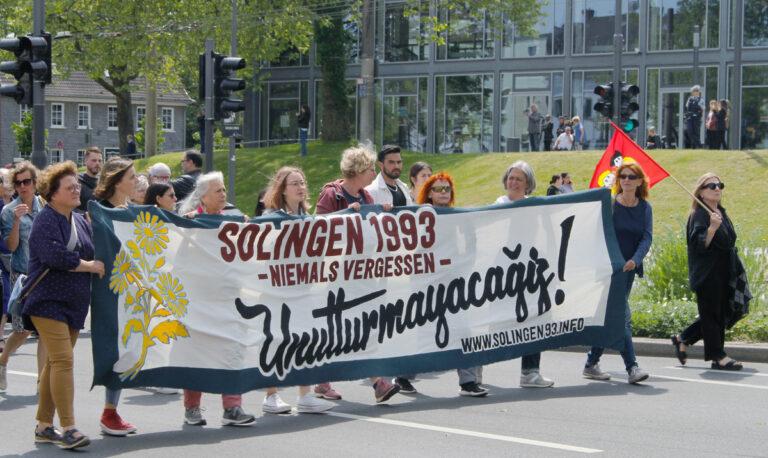220502 Bildmeldung - Solinger Brandanschlag 1993 - - Blog
