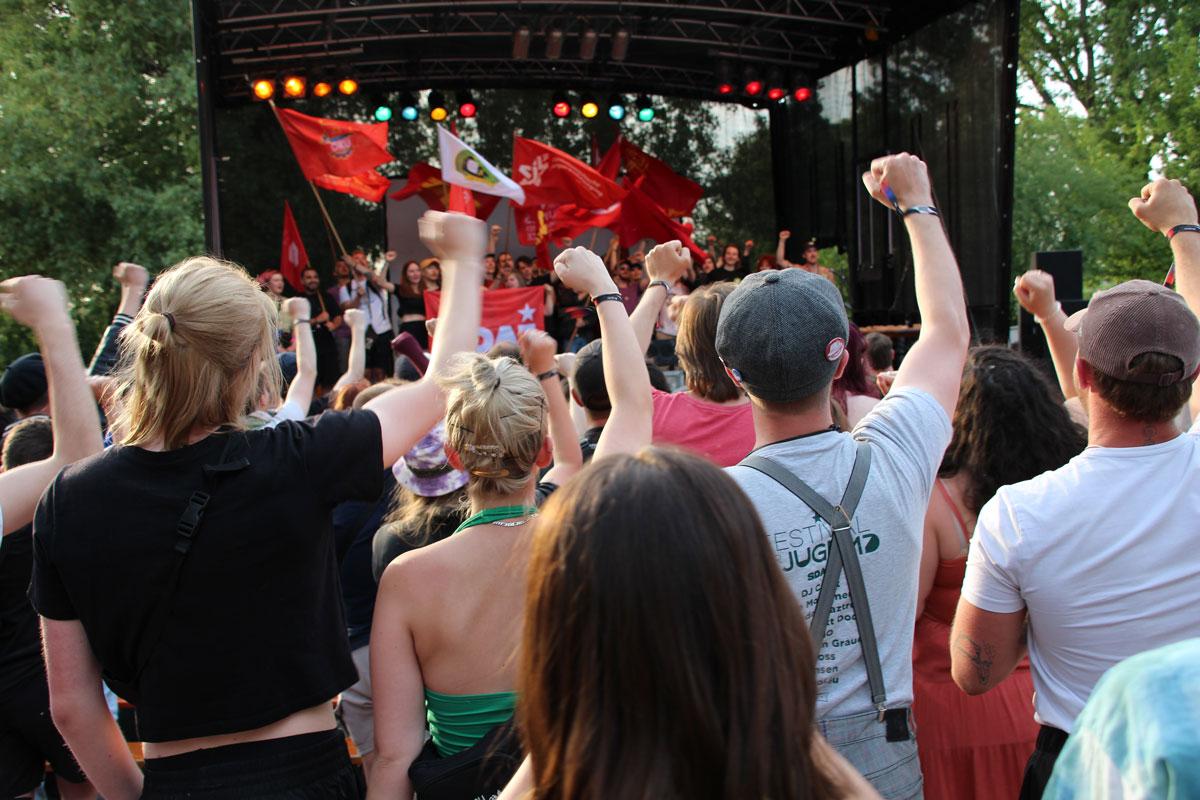 220802 Festival - Wir sind Millionen Mal so stark … - Festival der Jugend, Kuba-Solidarität, SDAJ - Politik