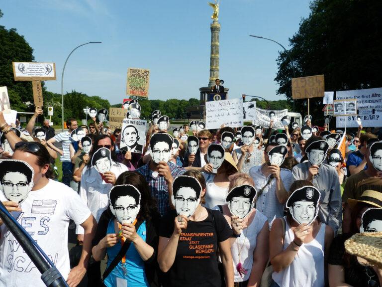 221001 Snowden - Danke, Edward Snowden - Edward Snowden - Edward Snowden