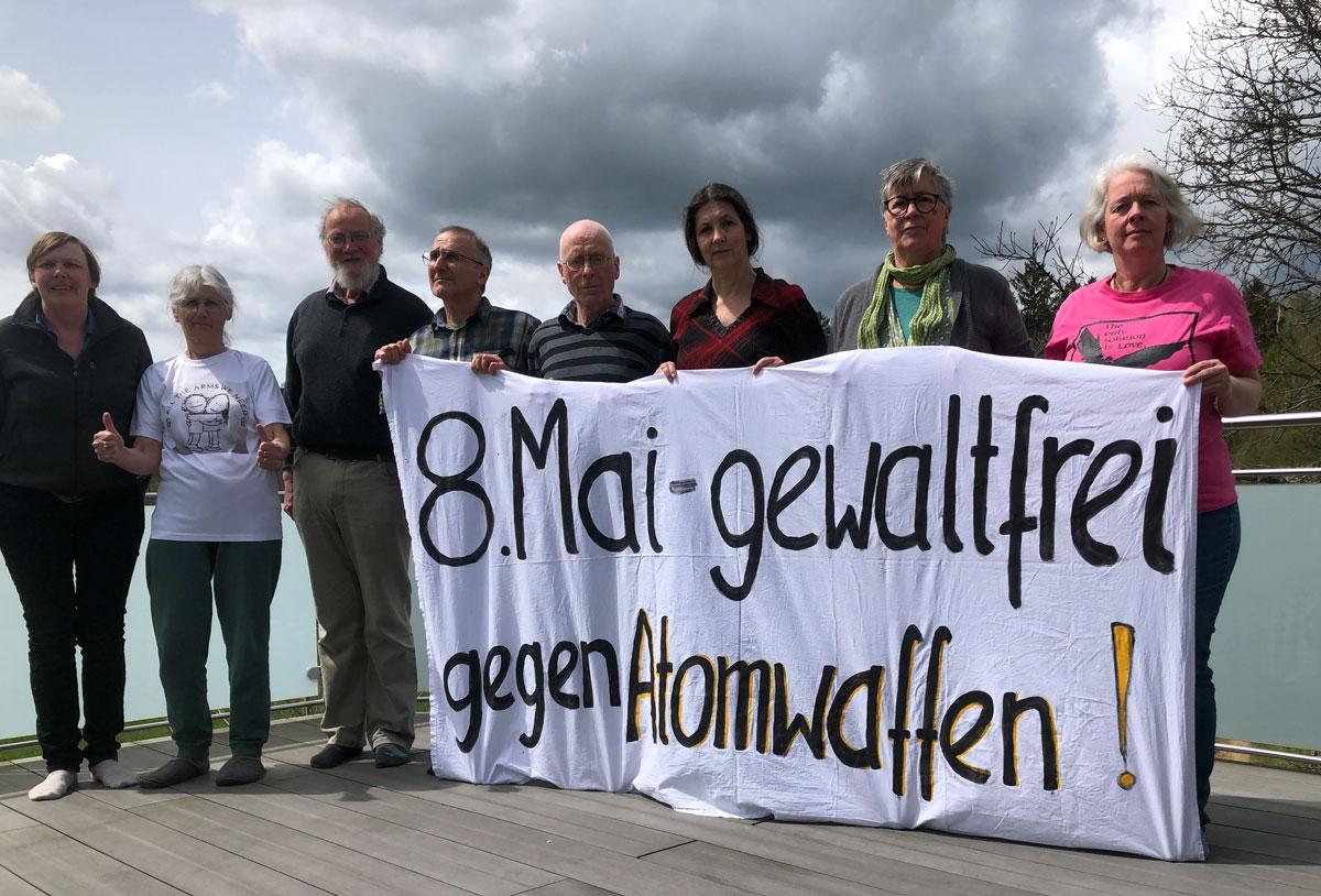 antimilitaristischer Protest am Fliegerhorst Buechel 8.5 - Dank euch, ihr Sowjetsoldaten! - 8. Mai 2023, 9. Mai 2023, Tag der Befreiung vom Faschismus, Tag des Sieges im Großen Vaterländischen Krieg - Blog, DKP in Aktion