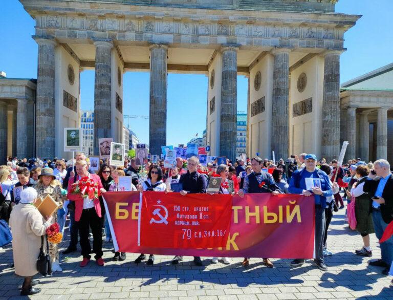 photo 2023 05 09 12 36 35 - „Absurde Verbote können unsere Dankbarkeit nicht beeinträchtigen“ - 9. Mai 2023 - 9. Mai 2023