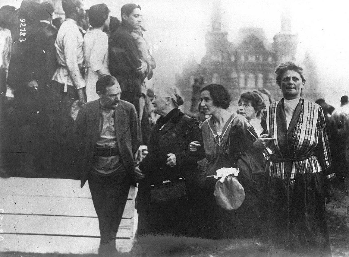 241203 Zetkin Koskau - Die Millionen werktätiger Frauen gewinnen - Clara Zetkin, Erinnerungen an Lenin - Hintergrund