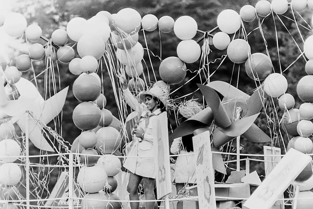 14 PICT0025 - Fünf Kontinente vereint beim X. - 1973, Berlin, X. Weltfestspiele - Blog