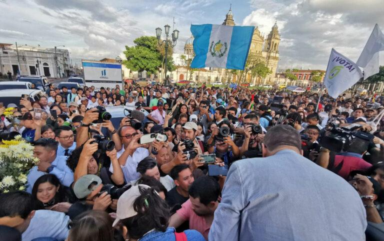 270701 Guatemala - Schlechte Verlierer - Wahlen - Wahlen