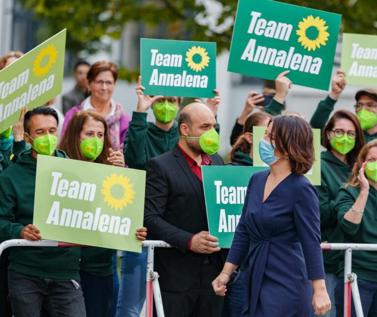 290901 Foto Gr├╝ne - Die Grünen an die Ostfront - Bündnis 90 / Die Grünen - Bündnis 90 / Die Grünen