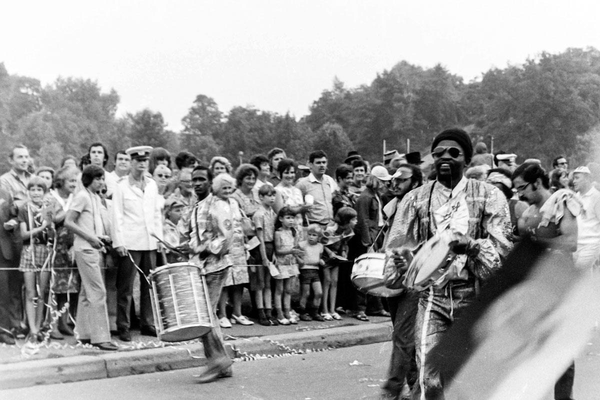 42 PICT0172 - Fünf Kontinente vereint beim X. - 1973, Berlin, X. Weltfestspiele - Blog