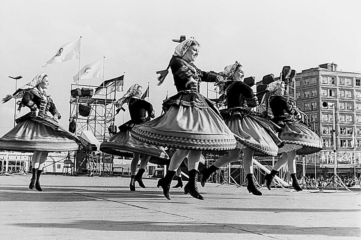 49 PICT0299 - Fünf Kontinente vereint beim X. - 1973, Berlin, X. Weltfestspiele - Blog