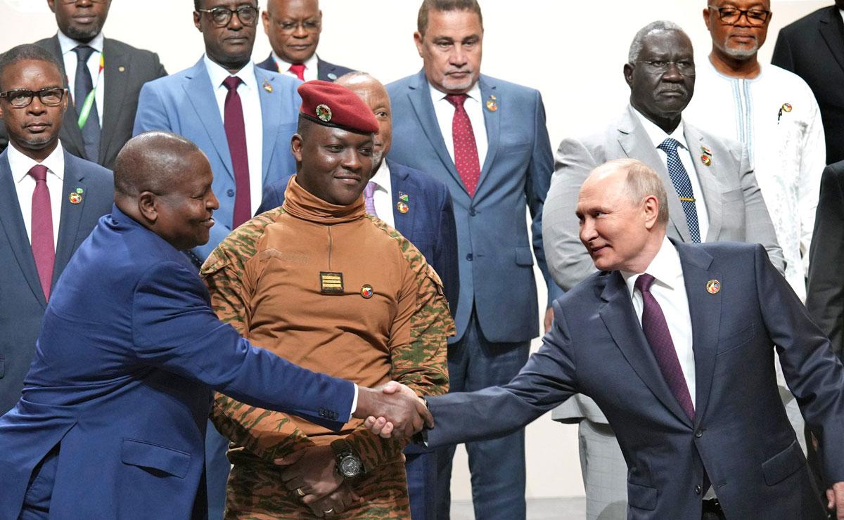 - Westen isoliert - Russland-Afrika-Gipfel - Internationales