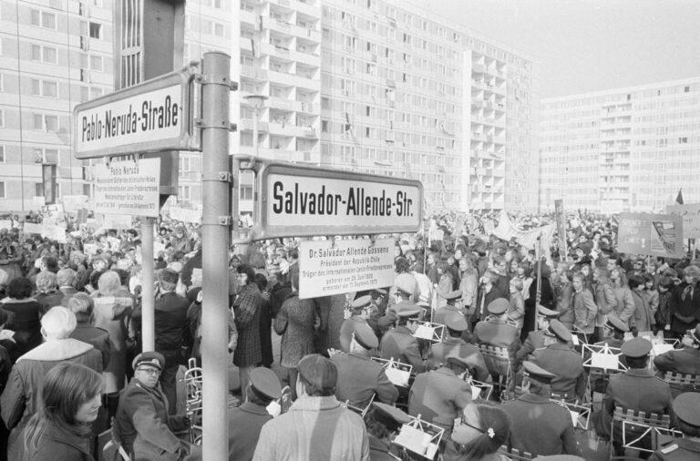 1213 solidaritaetskundgebung mit dem chilenischen volk koepenick - Venceremos! - Augusto Pinochet - Augusto Pinochet