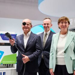 Home - - Internationales Wer schreibt die Gesetze?