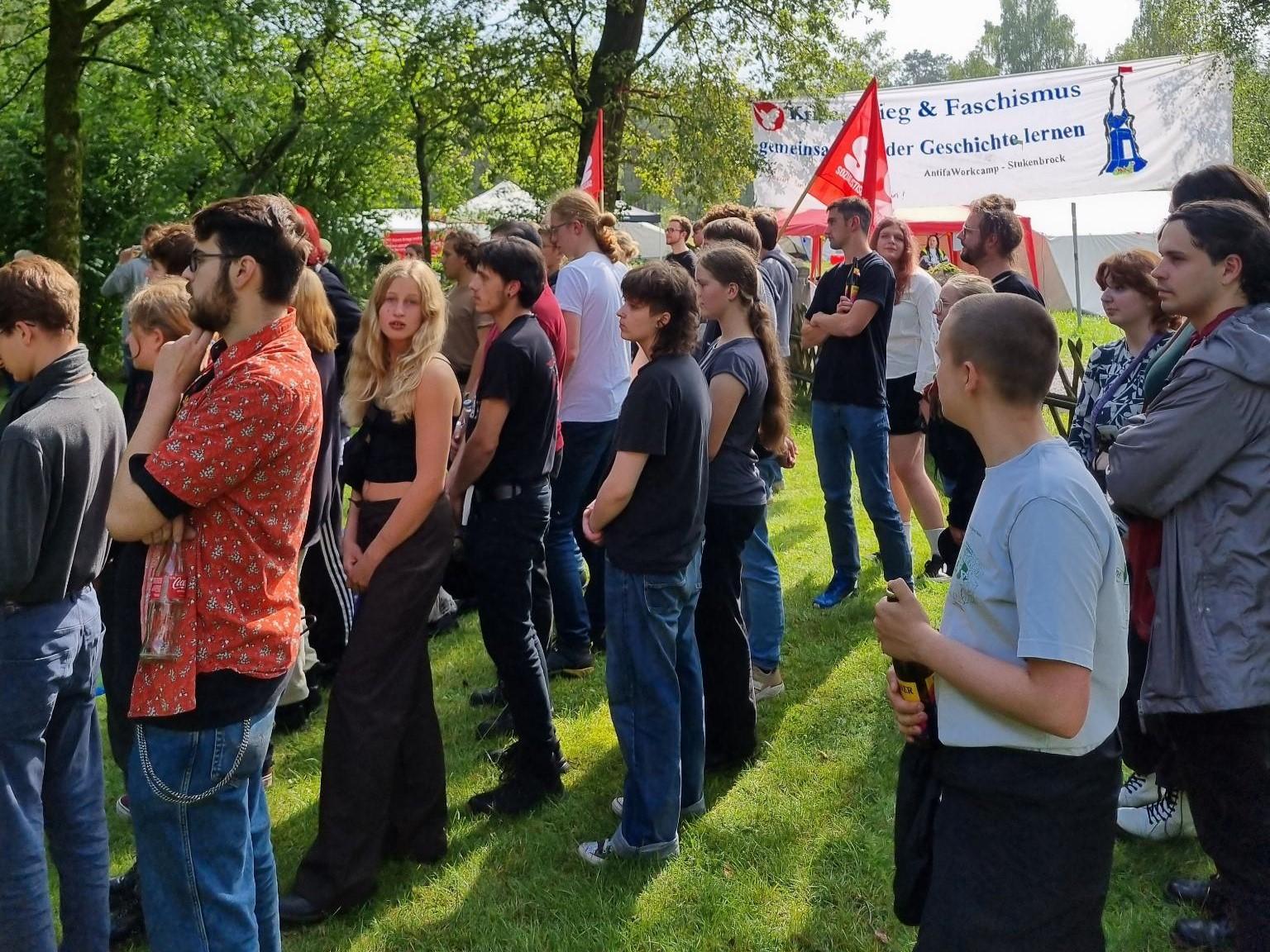 Blog Stukenbrock quer - Mutmachendes Antifa Camp in Stukenbrock - Antikriegstag, SDAJ, Stukenbrock - Blog