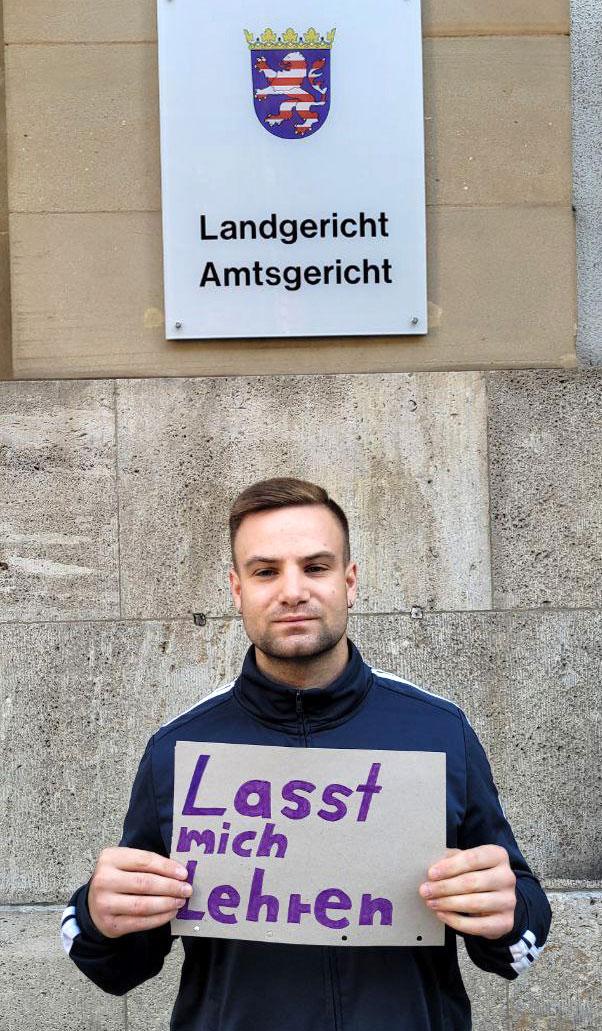 400402 Luca - Luca S. droht Ausbildungs- und Berufsverbot - Berufsverbot, Luca S. - Politik