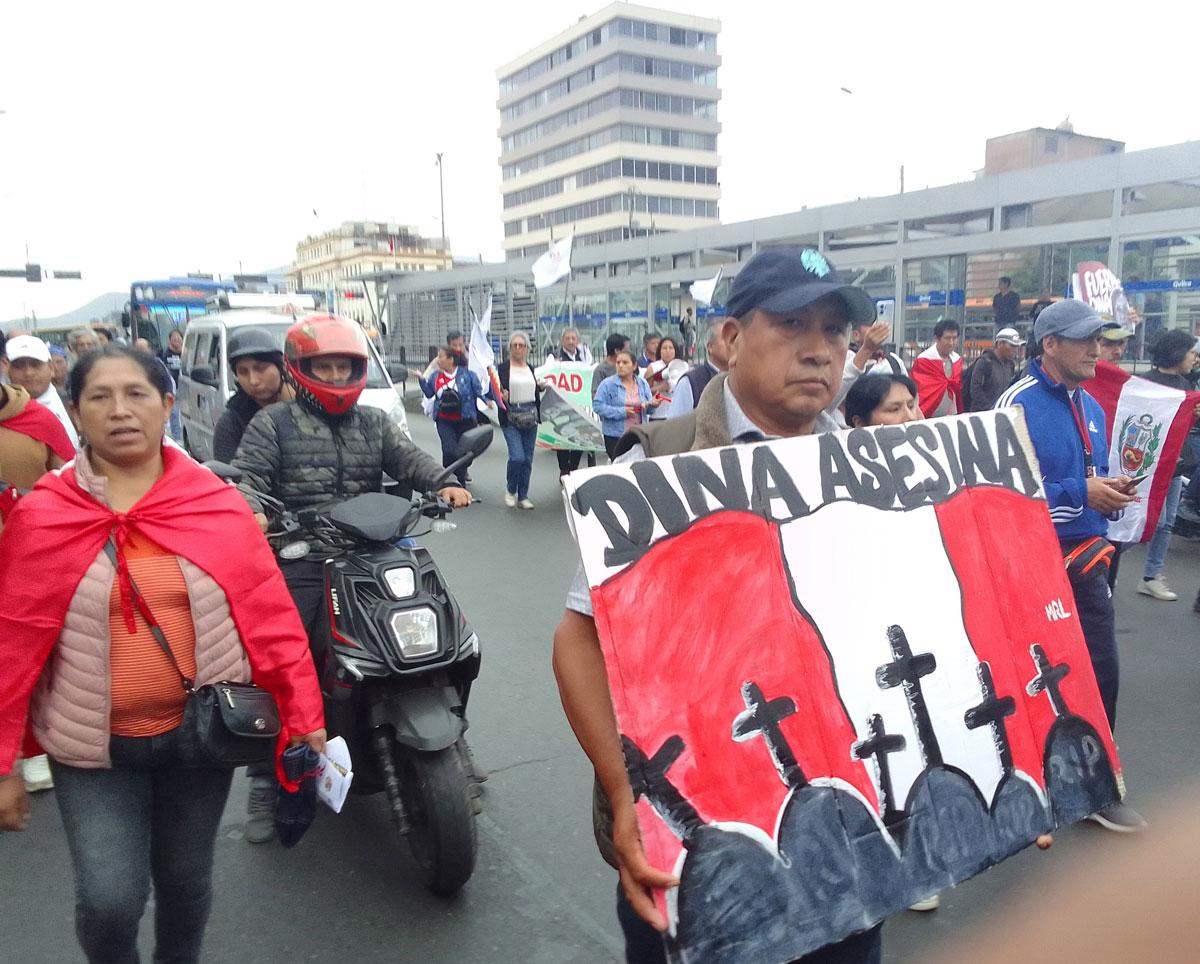 400601 Peru - Demokratie abgeschafft - Dina Boluarte, Peru - Internationales