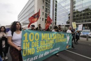 4108 NEU 26 IMG 4978 - Wir machen nicht mit! - Friedensbewegung, Militärausgaben, Zwei-plus-Vier-Vertrag - Hintergrund