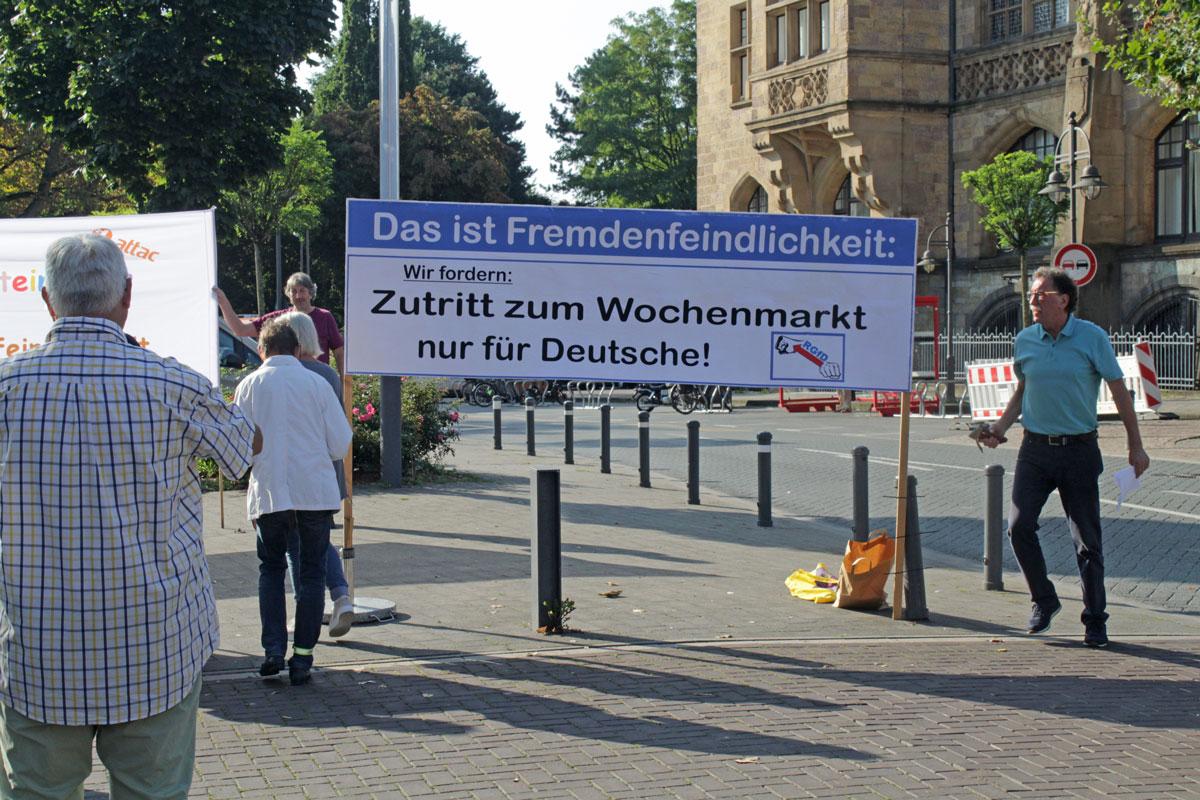 431501 Aktion Re - Was tun gegen AfD-Infostände? - AfD stoppen, Fremdenfeindlichkeit - Aktion