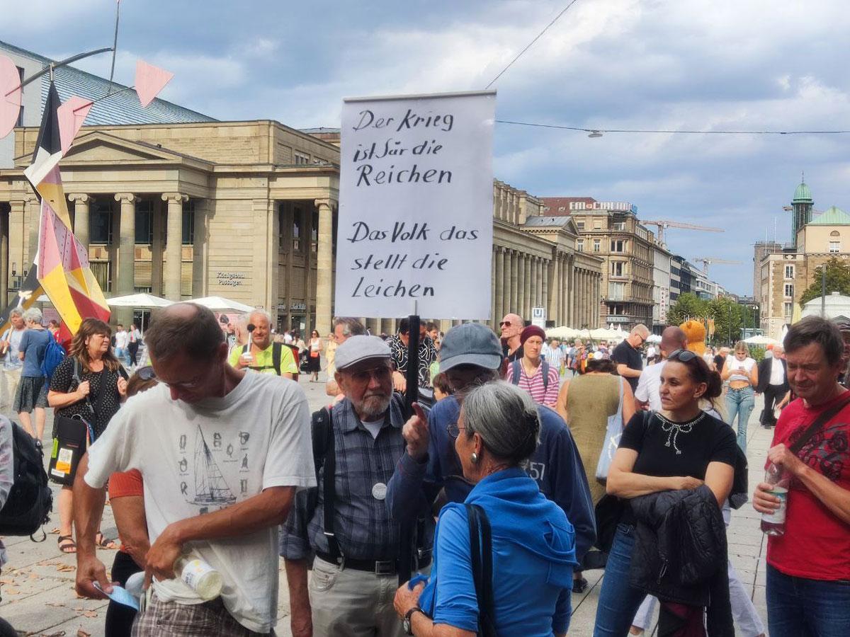 Stuttgart - „Dieser Krieg ist auch ein Krieg um die Geschichte und Erinnerung“ - Friedensbewegung, Kalkar, Sevim Dagdelen, Ukraine-Krieg - Blog