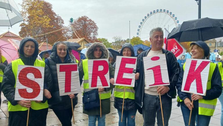 440202 Handel - „Für wie doof halten die uns?“ - Tarifrunde Handel 2023 - Tarifrunde Handel 2023