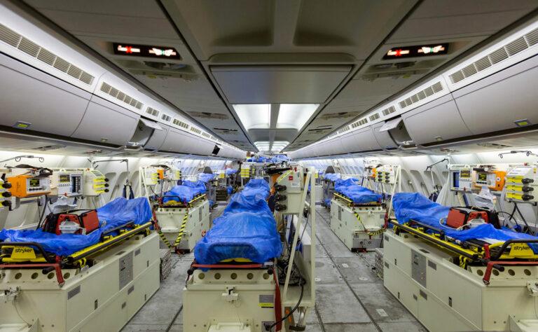 440402 Kriegsmedizin - Kriegsdienst im Krankenhaus - Katastrophenmedizin, Militarisierung, Ukraine-Krieg - Aktion