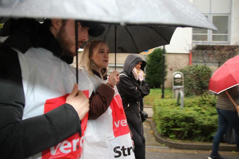 460302 UKE Warnstreik Bildmeldung - Kein Grund, nicht zu streiken - ver.di - ver.di