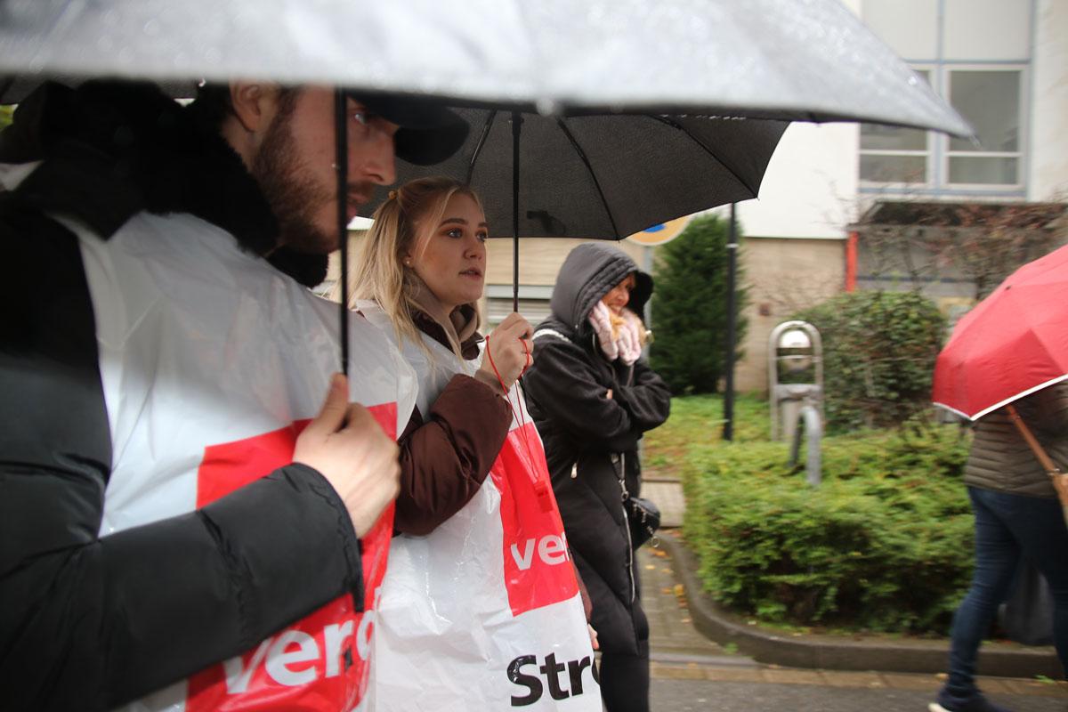 460302 UKE Warnstreik Bildmeldung - Kein Grund, nicht zu streiken - Uniklinik Essen, ver.di, Warnstreik - Wirtschaft & Soziales