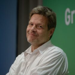 Home - - Politik Wer zahlt ist klar