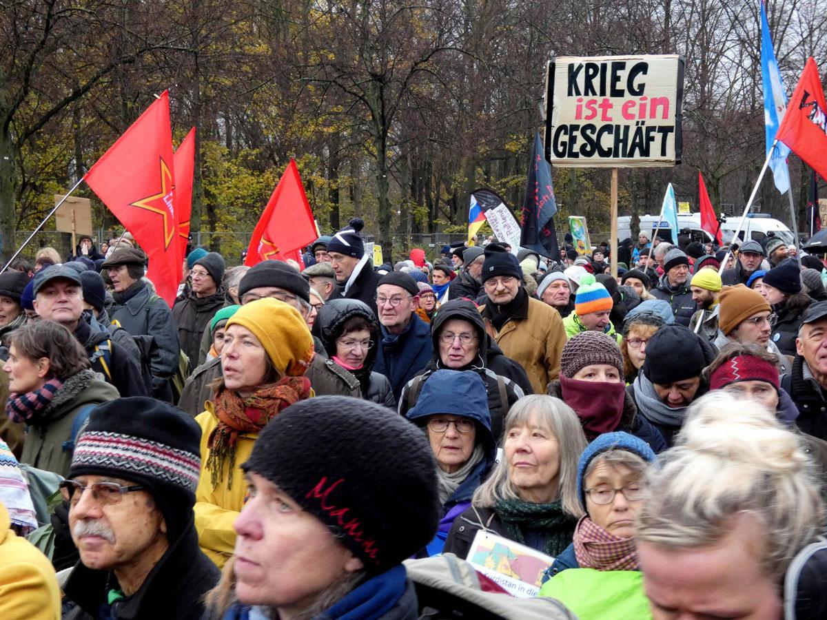 Dietmar Treber 4 - Starke Friedensdemo in Berlin - 25. November 2023, Friedensbewegung - Blog