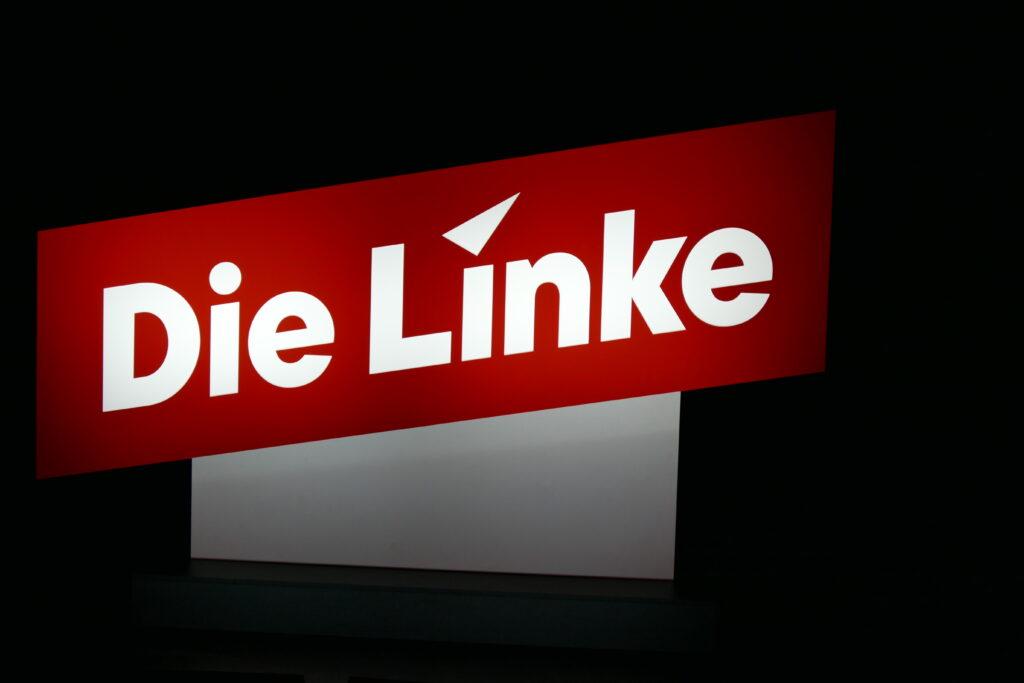 Linke Logo - Ruhe vor dem Sturm? - -