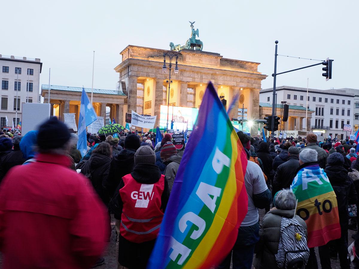 Stefan Niehoff 35 - Starke Friedensdemo in Berlin - 25. November 2023, Friedensbewegung - Blog