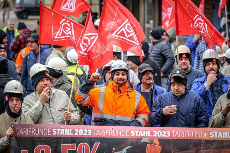 500201 Stahl - „Stahl kann auch brennen!“ - Tarifrunde Stahlindustrie - Tarifrunde Stahlindustrie