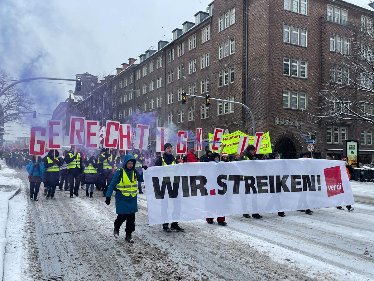 510201 Stadtstaat - Kämpfen, um zu bleiben! - Gewerkschaften, Kommunaler Haushalt, Stadtstaatenzulage, Streik - Wirtschaft & Soziales