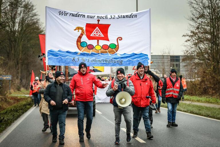 510301 Stahl - Bitterer Beigeschmack - 24-Stunden-Streiks - 24-Stunden-Streiks