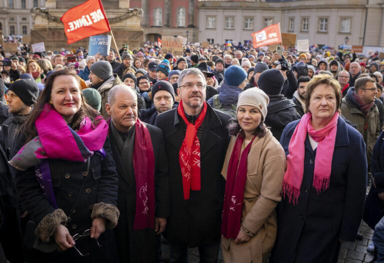 0401 Titel - Alle gegen rechts? - Bundesregierung - Bundesregierung