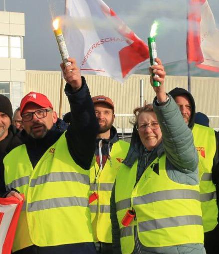 050302 GDAphEla8AAdOpe - Wer kämpft wo? - Arbeitskampf für Entlastung - Arbeitskampf für Entlastung