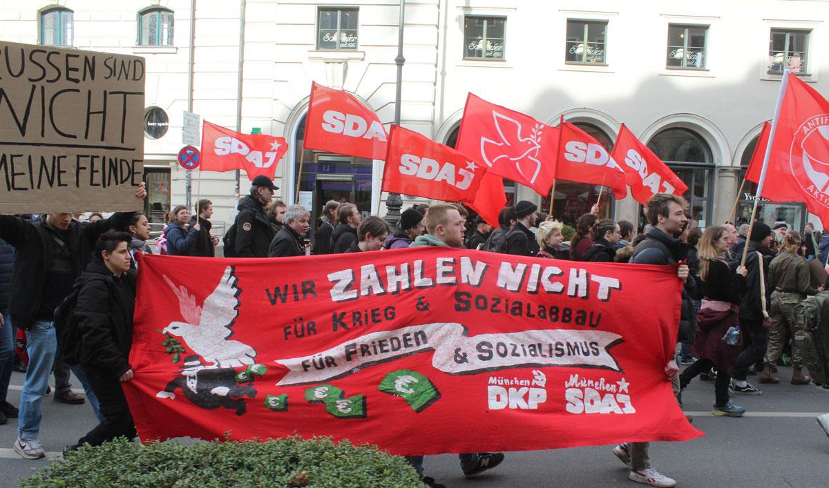 Blog SDAJ LLL 1 - SDAJ mobilisiert zu Rosa & Karl - Luxemburg-Liebknecht-Demonstration, Rosa-Luxemburg-Konferenz, SDAJ - Blog