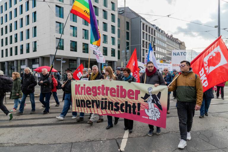 080501 Austausch - Krieg auf der großen Bühne - Friedensdemonstration - Friedensdemonstration