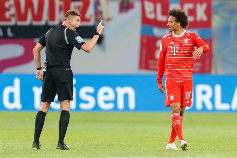 0816 2022 07 30 Fussball Maenner DFL Supercup RB Leipzig FC Bayern Muenchen 1DX 3337 by Stepro - Randale inne Kurve - Generalstreik - Generalstreik