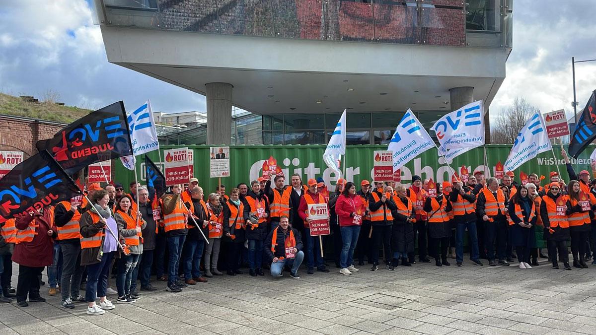 090301 Cargo - Auf Schrumpfkurs - Ampel-Koalition, Arbeitskämpfe, DB Cargo, Deutsche Bahn AG, EVU, Fortschrittskoalition, Unternehmenssubventionen, Weißbuch - Wirtschaft & Soziales