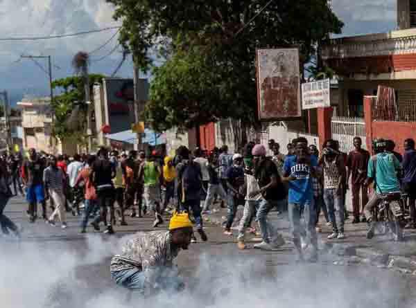 120702 muertos en Haiti por pandillas 1 - Vor einer neuen Militärinvasion? - Militärinvention - Militärinvention