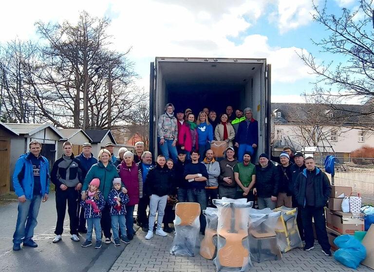 1315 BeladungMarienberg restored bearb2 - Schulmöbel für den Donbass - Solidarität - Solidarität